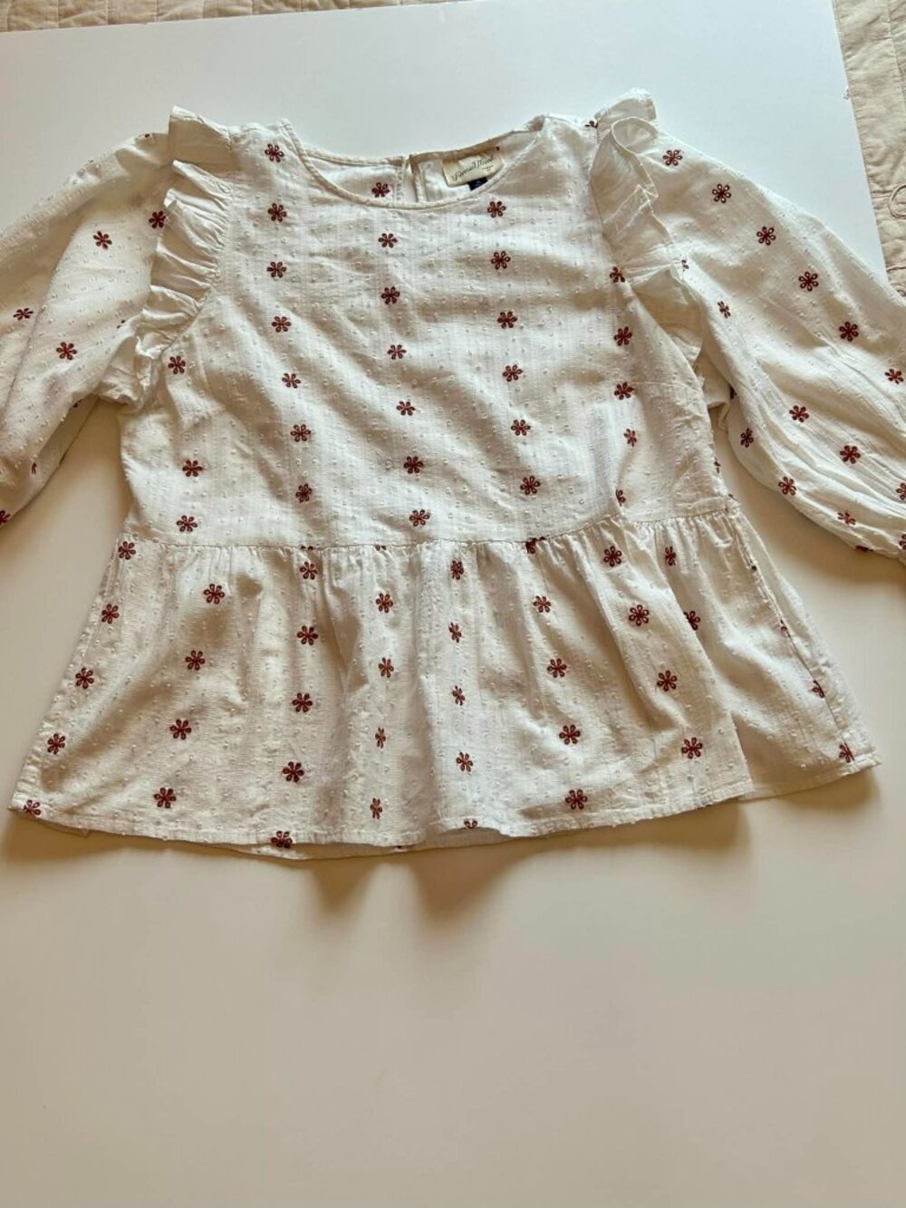 Gorgeous peplum top.